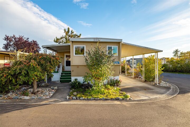Property Photo: 701 S Main Street 14 WA 98239