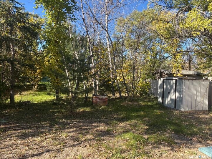 Property Photo:  11 Rose Crescent  SK S7K 1N2 