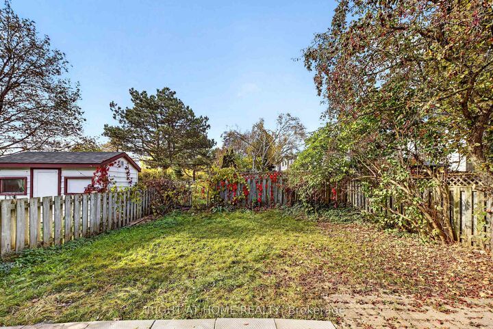 Property Photo:  80 Garden Drive  ON L4N 5K2 