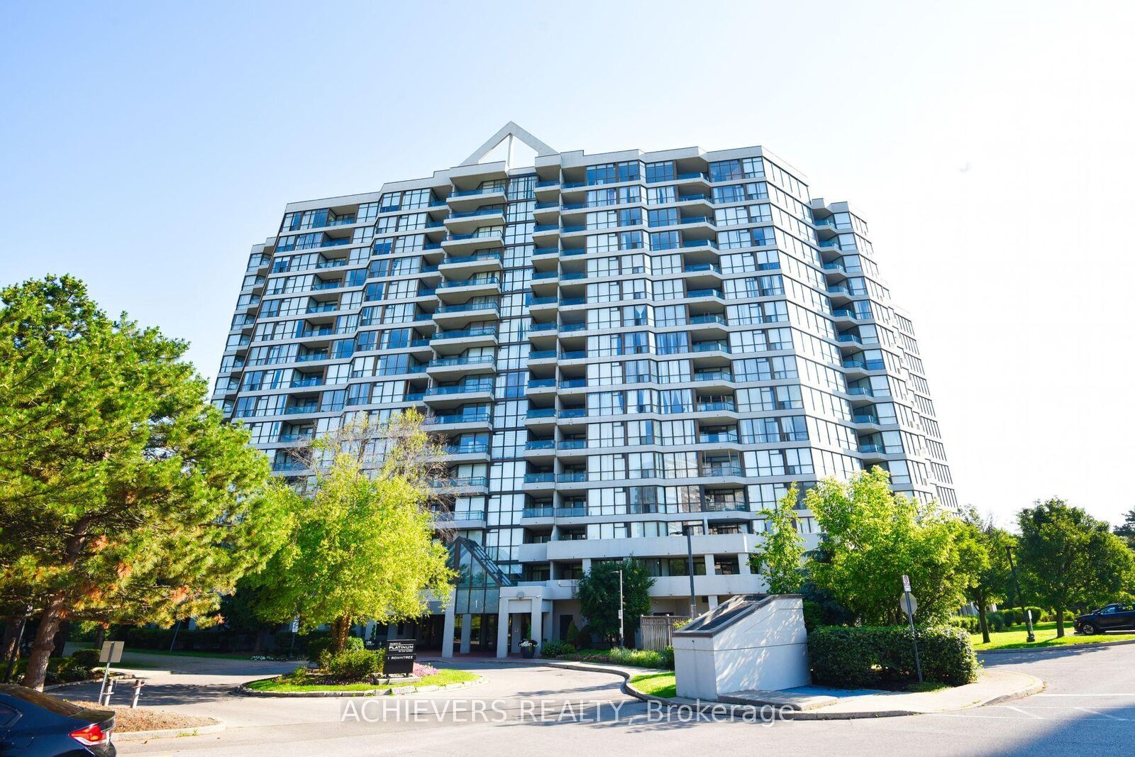 Property Photo:  