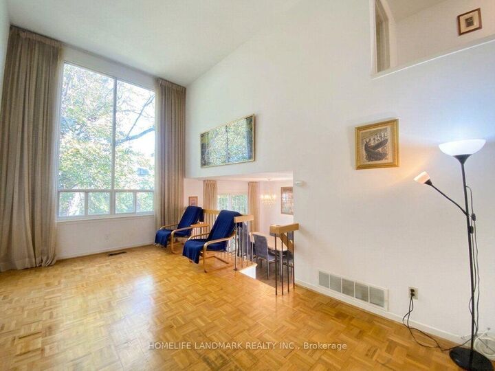 Property Photo:  29 Snowshoe Crescent  ON L3T 4M7 