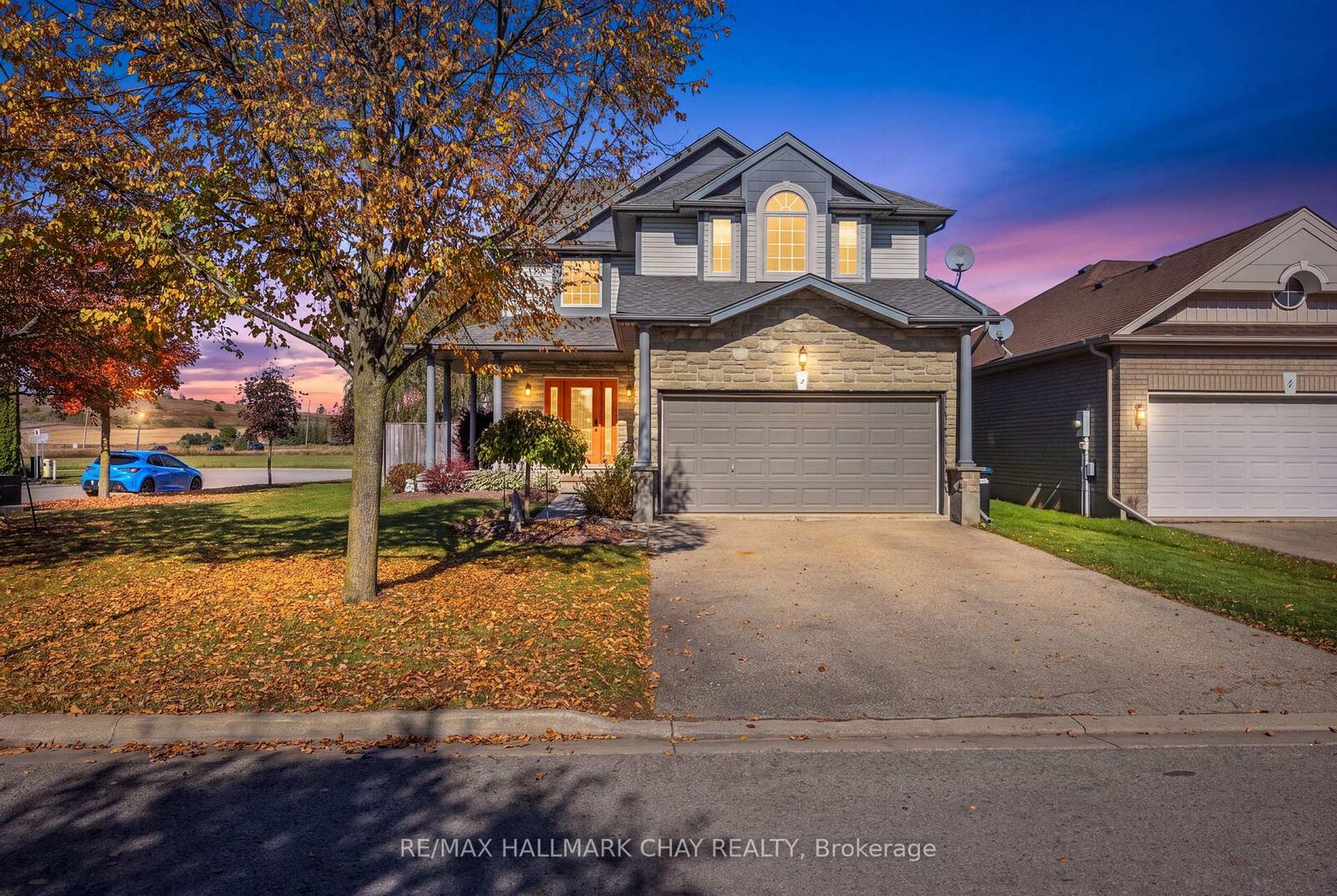 Property Photo: 2 Shephard Avenue ON L9R 2E6