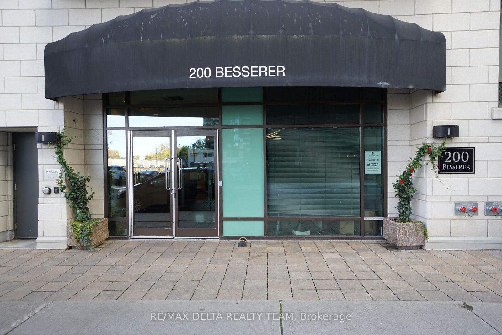 Property Photo:  200 Besserer Street 1213  ON K1N 0A7 