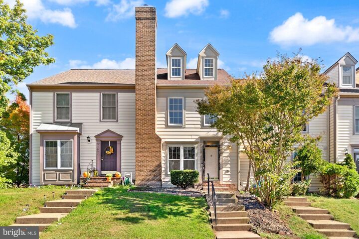 Property Photo:  44004 Kitts Hill Terrace  VA 20147 