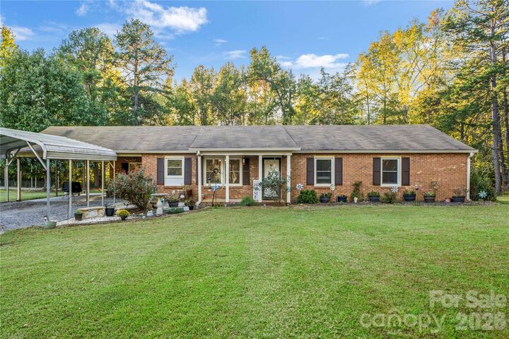 Property Photo:  1875 Davis Circle  SC 29710 