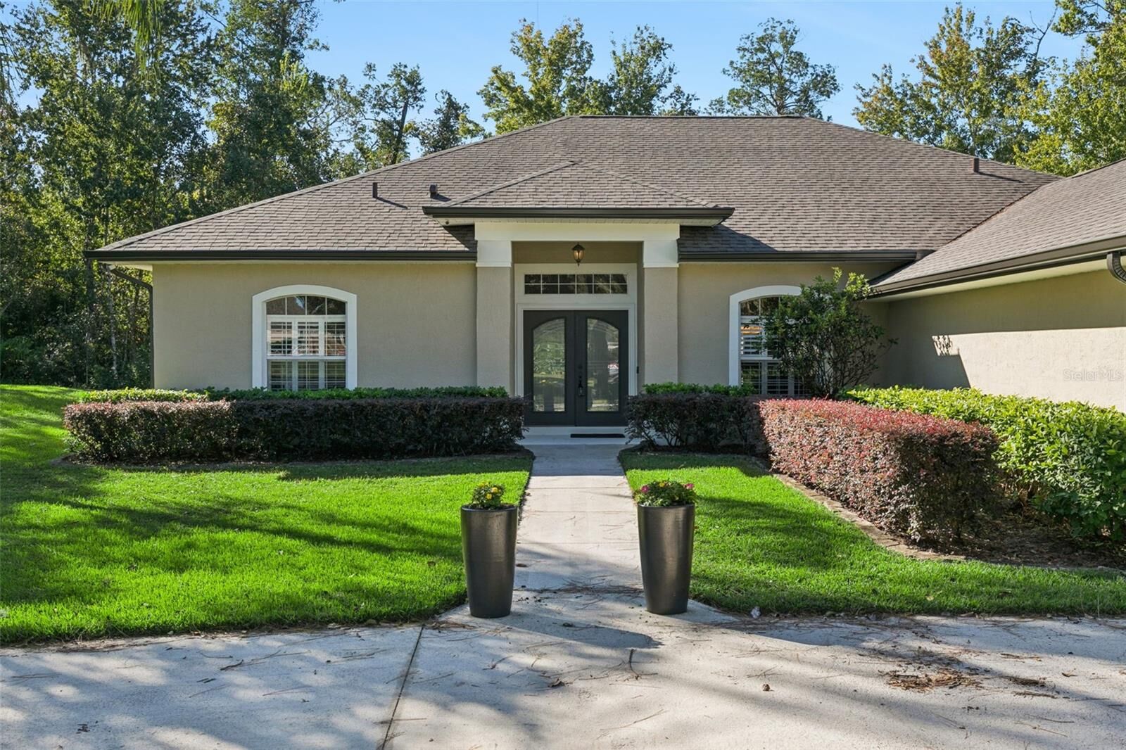 Property Photo: 1849 Saboff Way FL 32766
