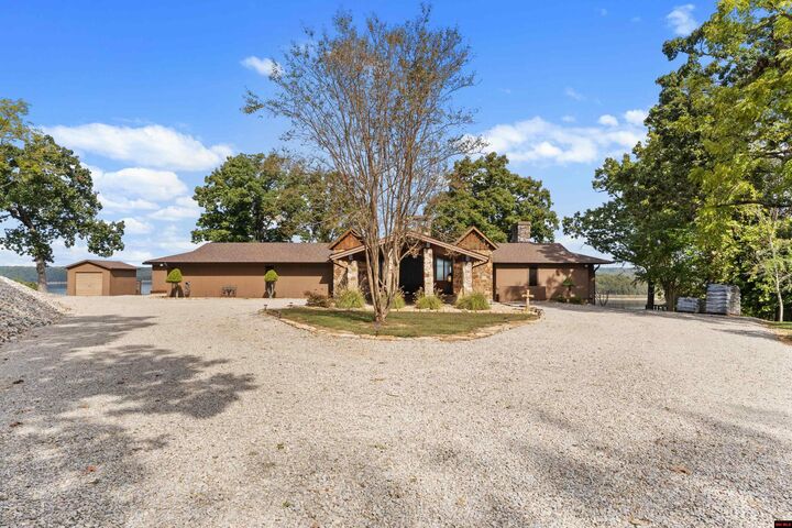 Property Photo:  639 Sycamore Springs Circle  AR 72653 