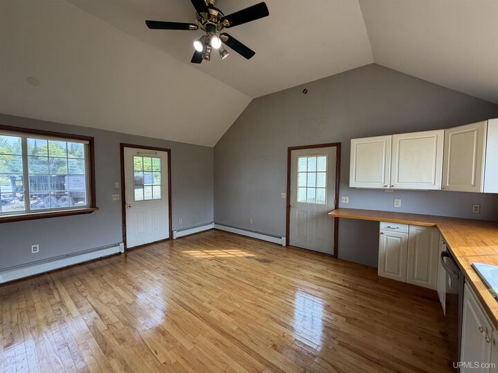 Property Photo:  5343 E M94 Highway  MI 49862 
