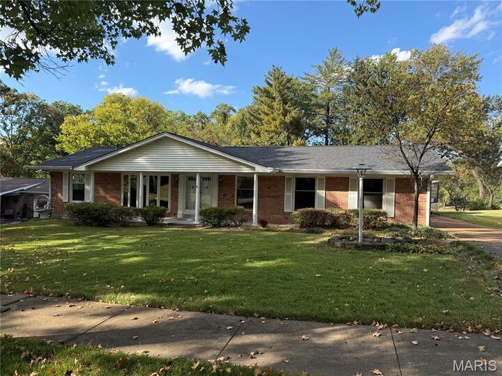 Property Photo:  6945 Lakeside Hills Drive  MO 63033 