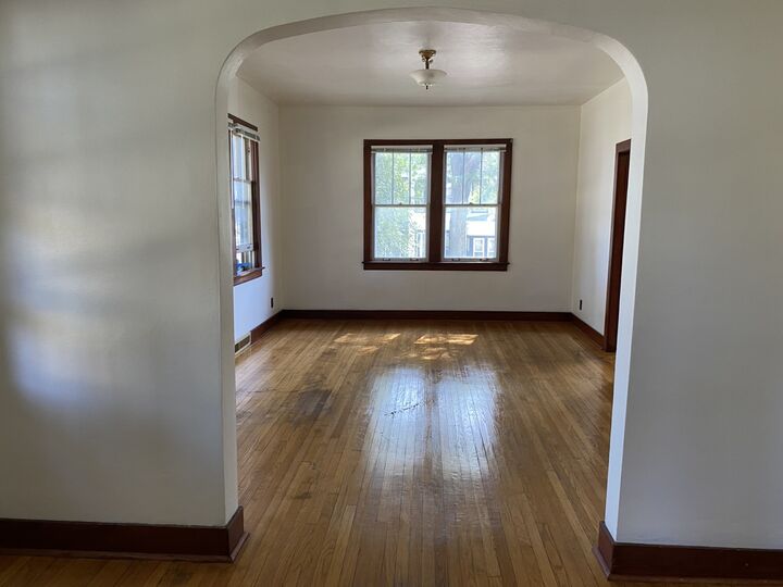 Property Photo:  736 Swift Avenue  IL 61348 