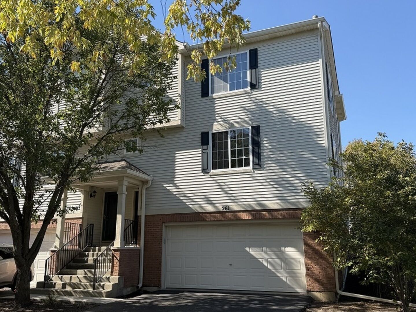 Property Photo: 261 Evergreen Circle IL 60136