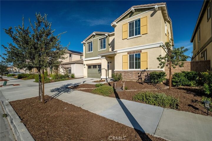 Property Photo:  32870 Forgecroft Street  CA 92584 