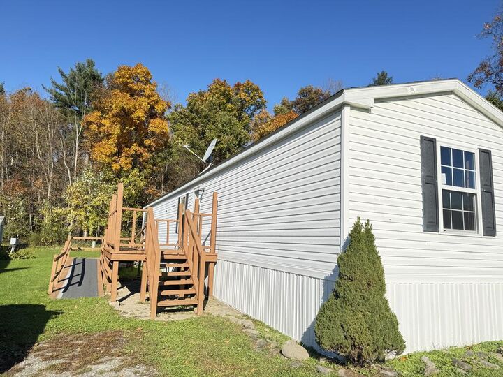 Property Photo: 342 Woodside Terrace PA 18848