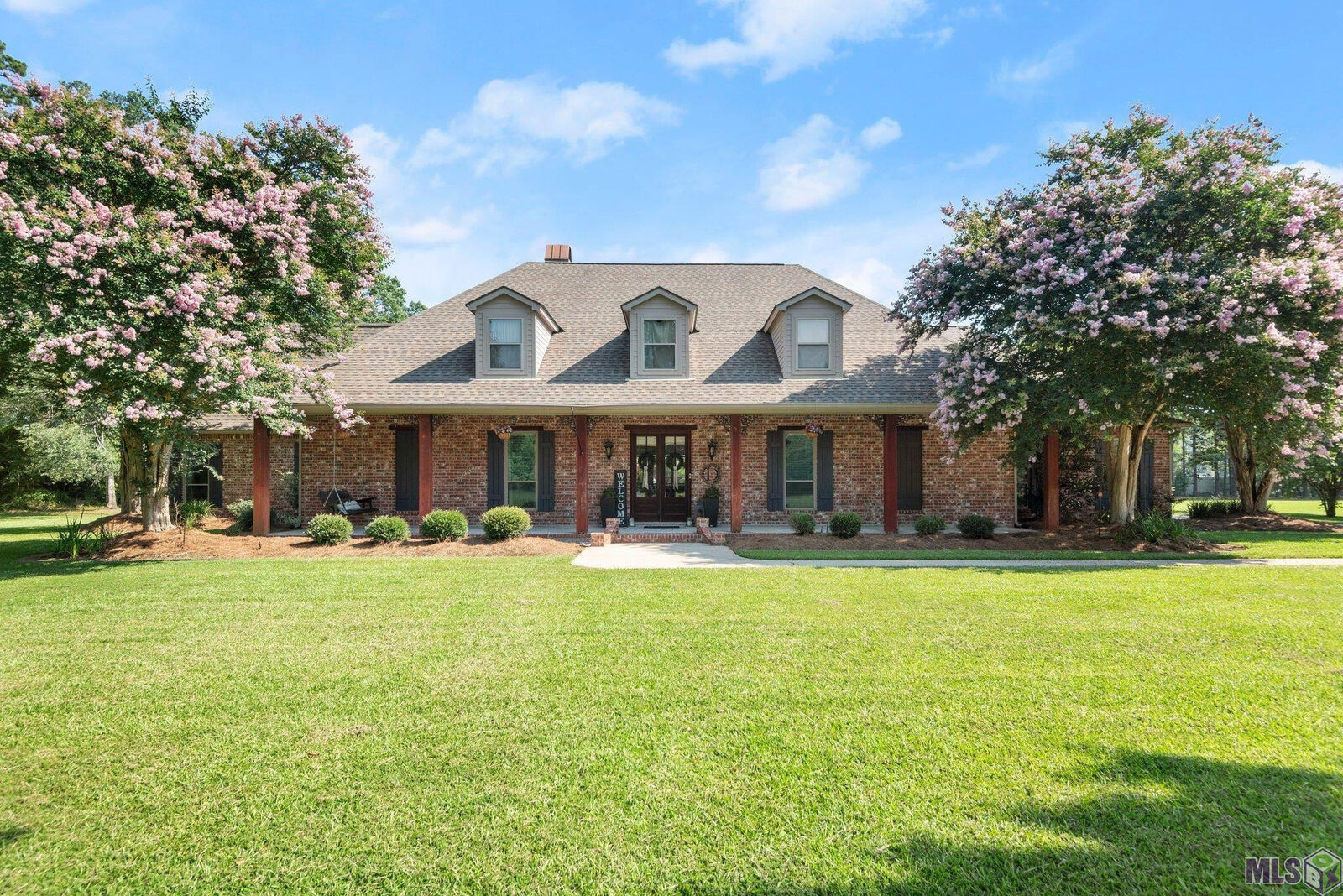 Property Photo: 17909 Lighthouse Ave LA 70739