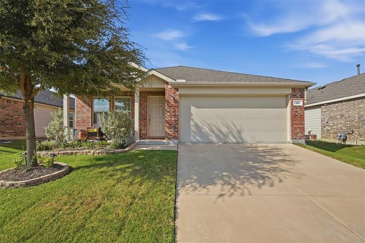 Property Photo:  328 Falling Star Drive  TX 76052 