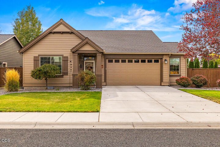 Property Photo:  3834 Birddog Drive  OR 97603 