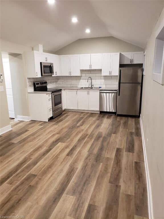 Property Photo:  237 Hellems Avenue 1  ON L3B 3B8 