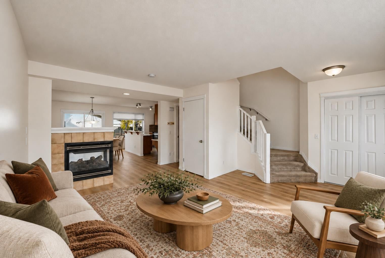 Property Photo:  455 Prestwick Circle SE  AB T2Z 4P6 