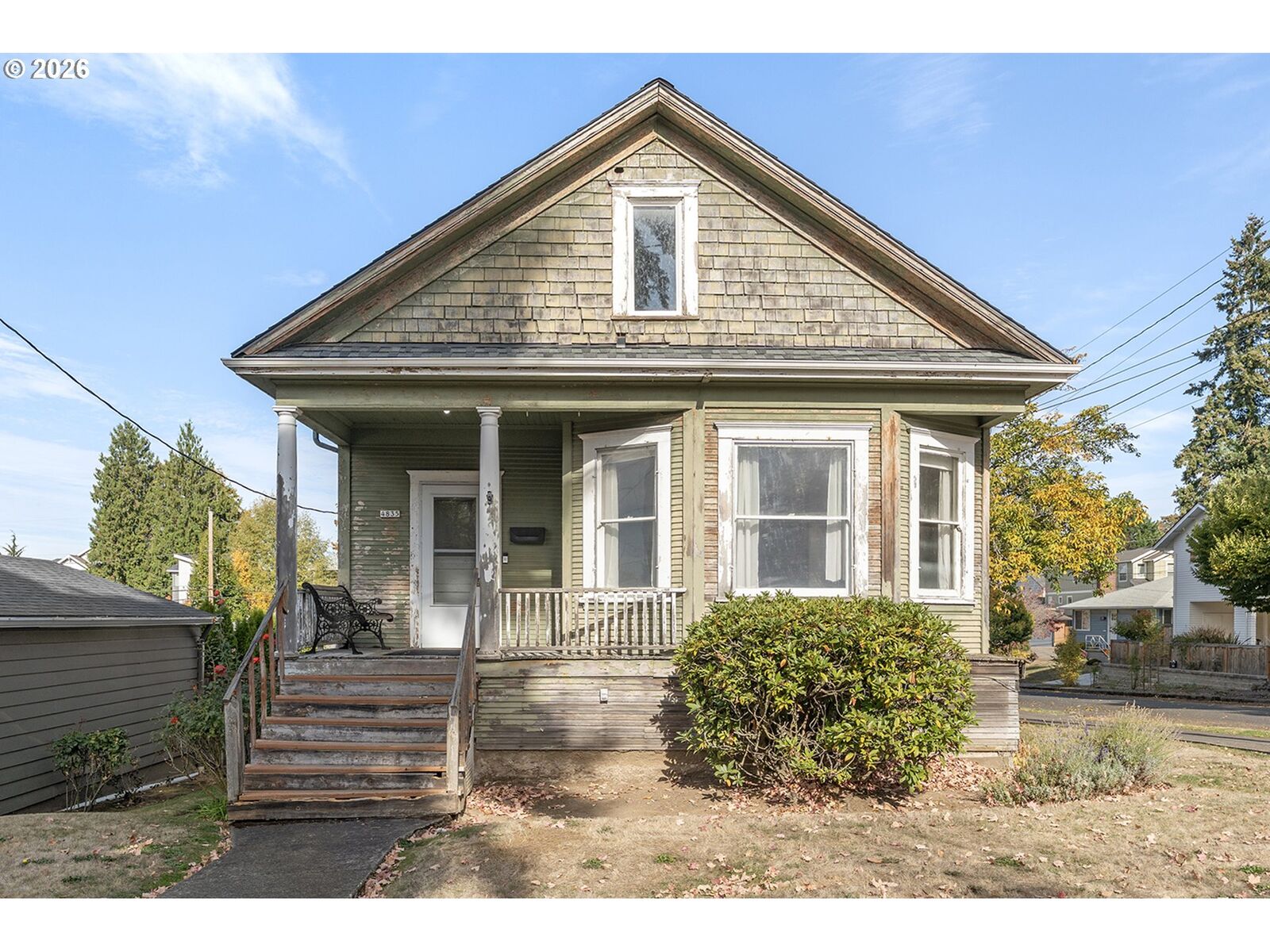Property Photo: 4835 SE Kelly St OR 97206