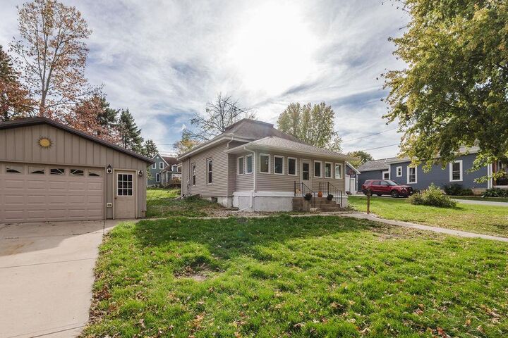 Property Photo:  309 E Chapel Street  WI 53533 