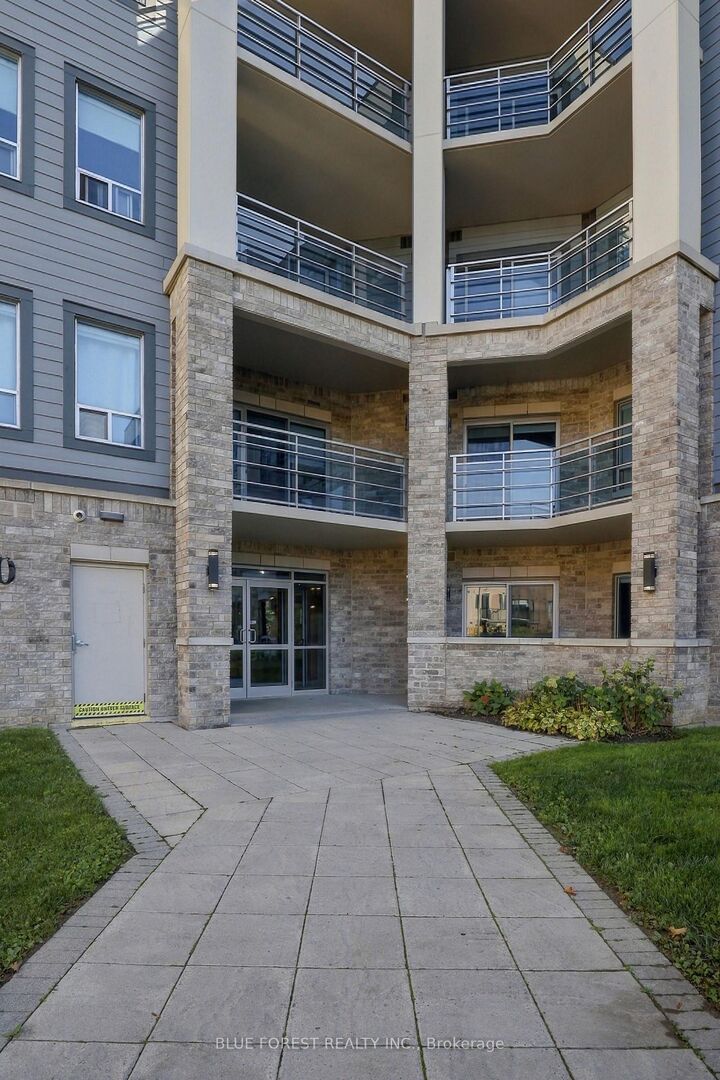 Property Photo:  320 Sugarcreek Trail 205  ON N6H 0G3 