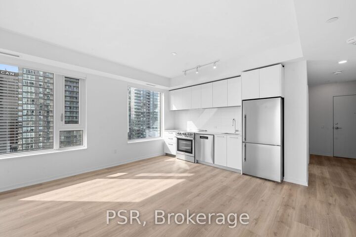 Property Photo: 101 Roehampton Avenue 2510 ON M4P 2W2