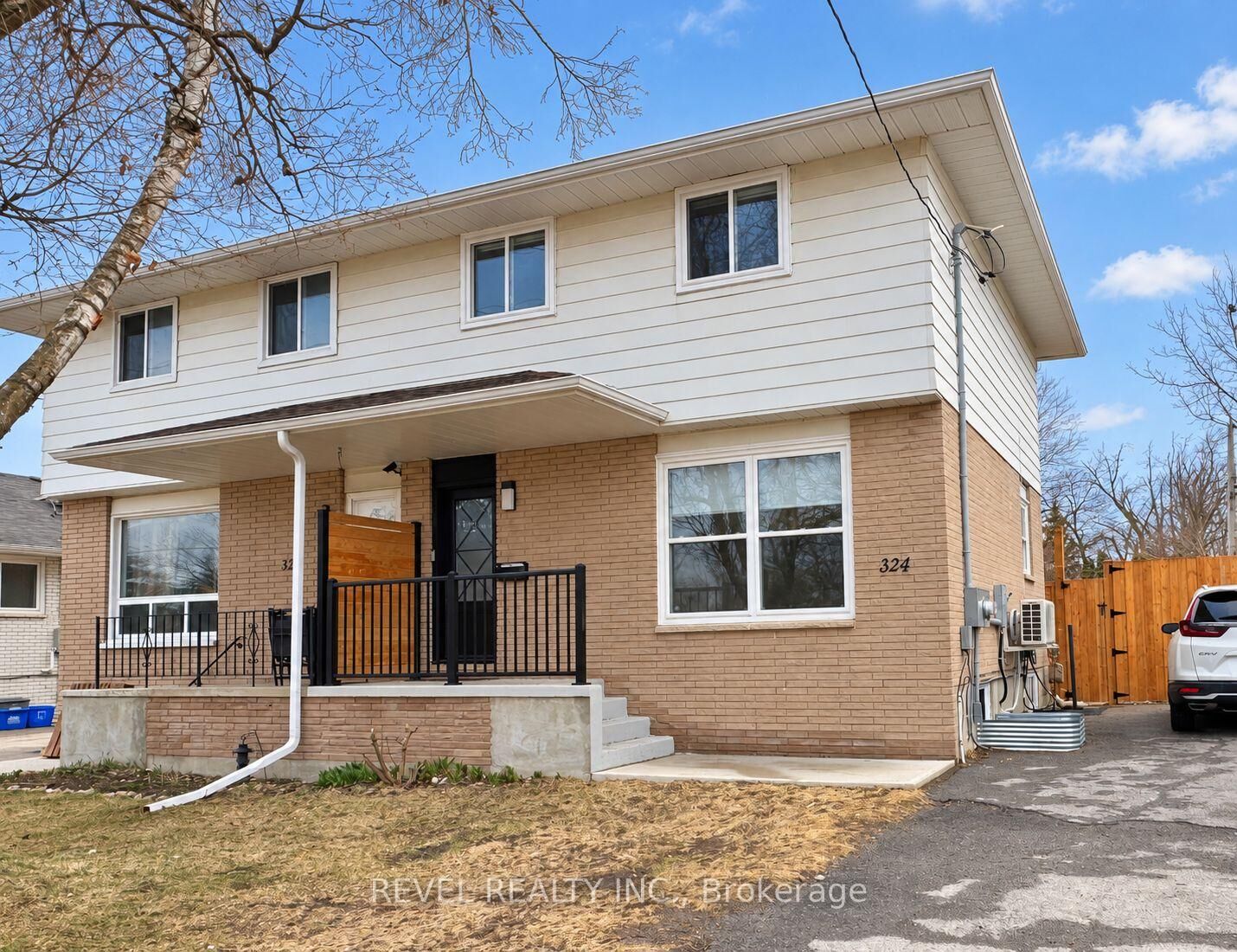 Property Photo:  324 St Vincent Street Lower  ON L4M 4A3 