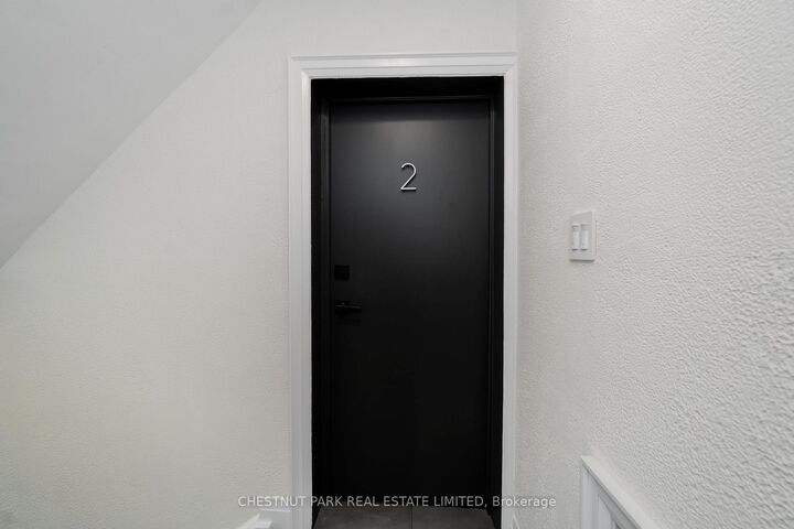 Property Photo:  38 Penhurst Avenue 3  ON M8Y 3A8 