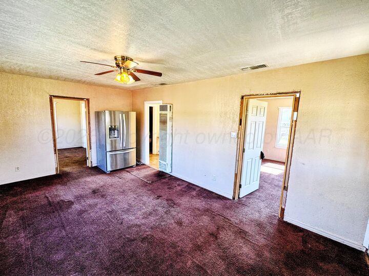 Property Photo: 501 S Endicott Street TX 79081