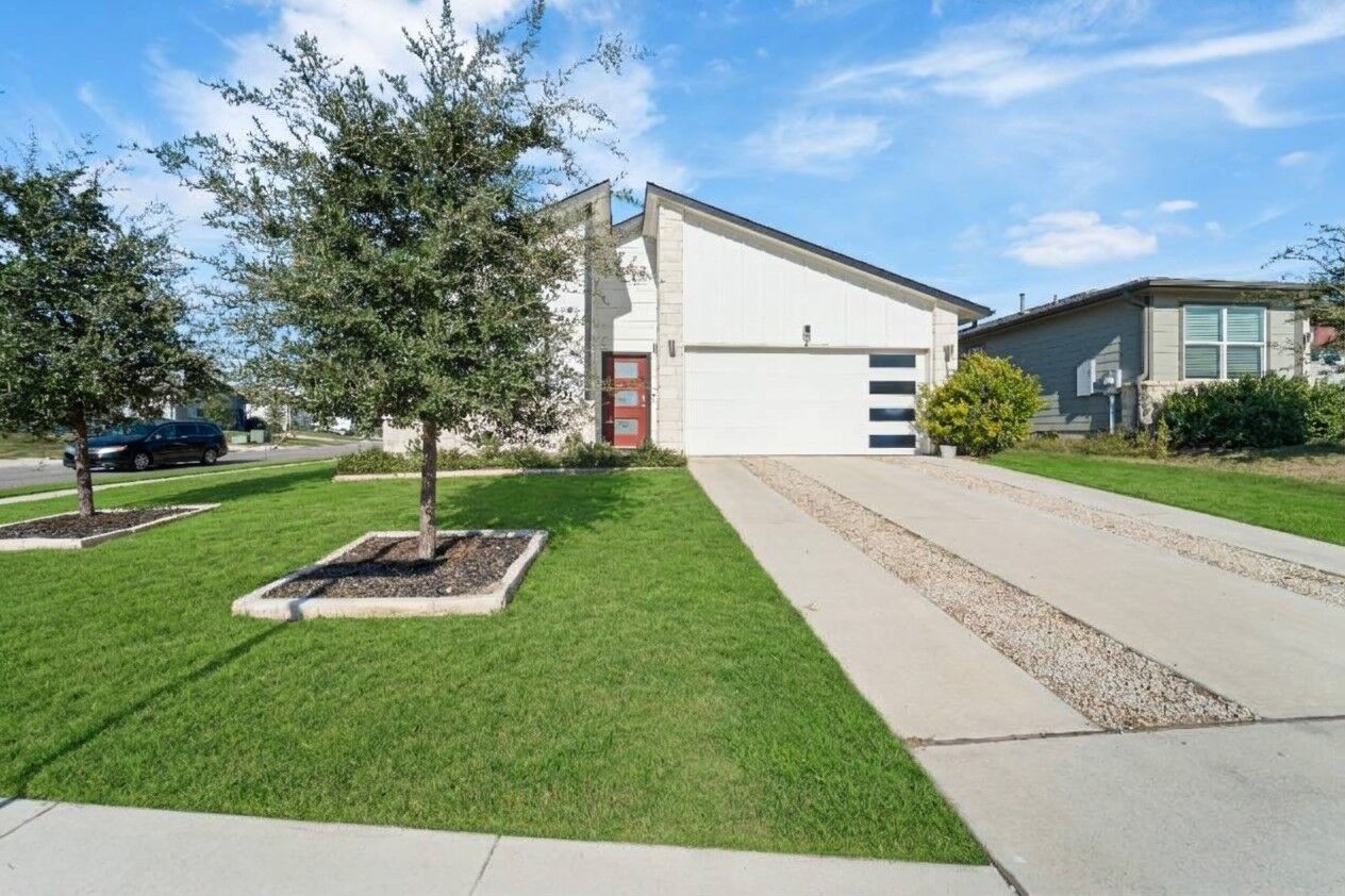 Property Photo: 13700 Zuhause Drive TX 78660