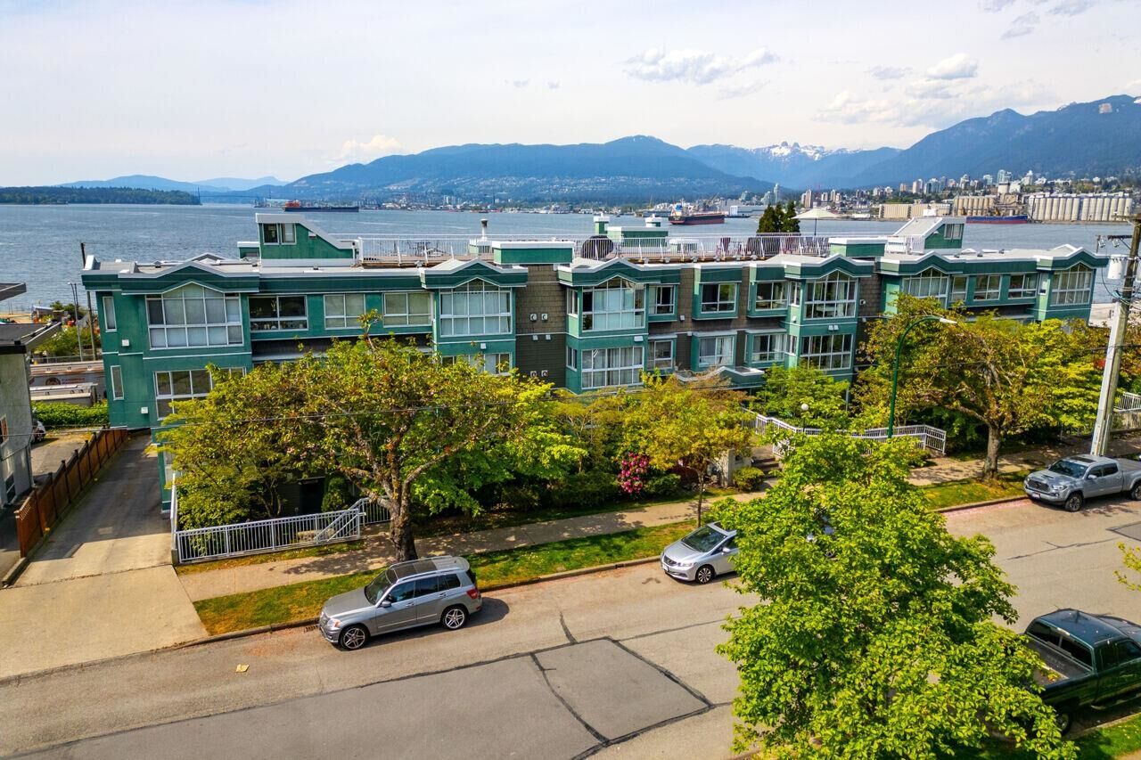 Property Photo: 2211 Wall Street 106 BC V5L 1G4