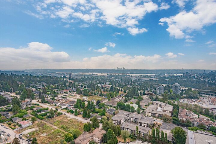 Property Photo: 450 Westview Street 1505 BC V3K 0G3