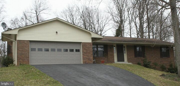 Property Photo: 9815 Golden Russet Drive MD 20754