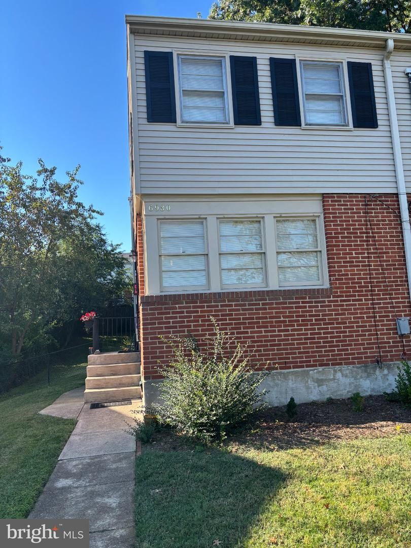 Property Photo:  6930 University Drive  VA 22307 
