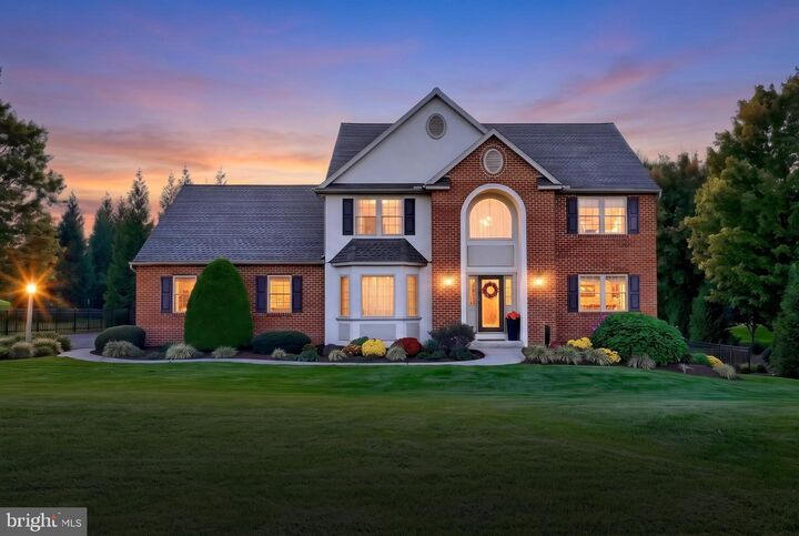 Property Photo: 255 Wynshire Lane PA 17356