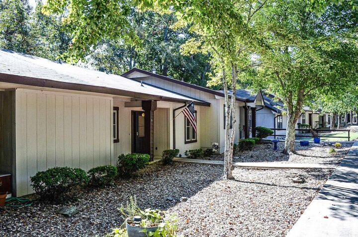 Property Photo: 5 Dulzura Way AR 71909