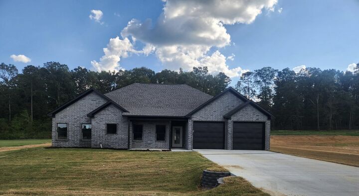 Property Photo:  1136 Duke Drive  AR 72011 