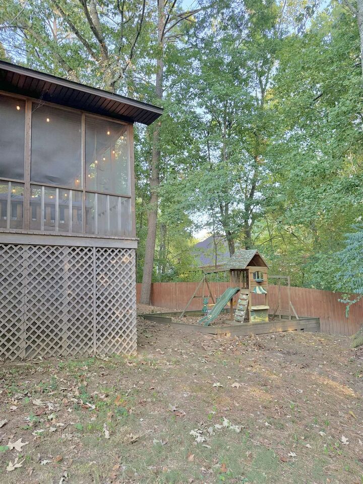 Property Photo:  1180 Cambridge Circle  AR 72019 