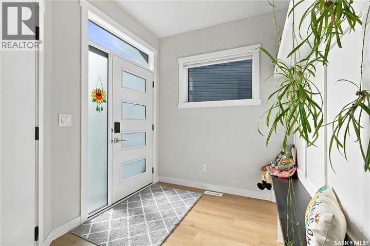 Property Photo:  439 Doran Crescent  SK S7V 1W2 