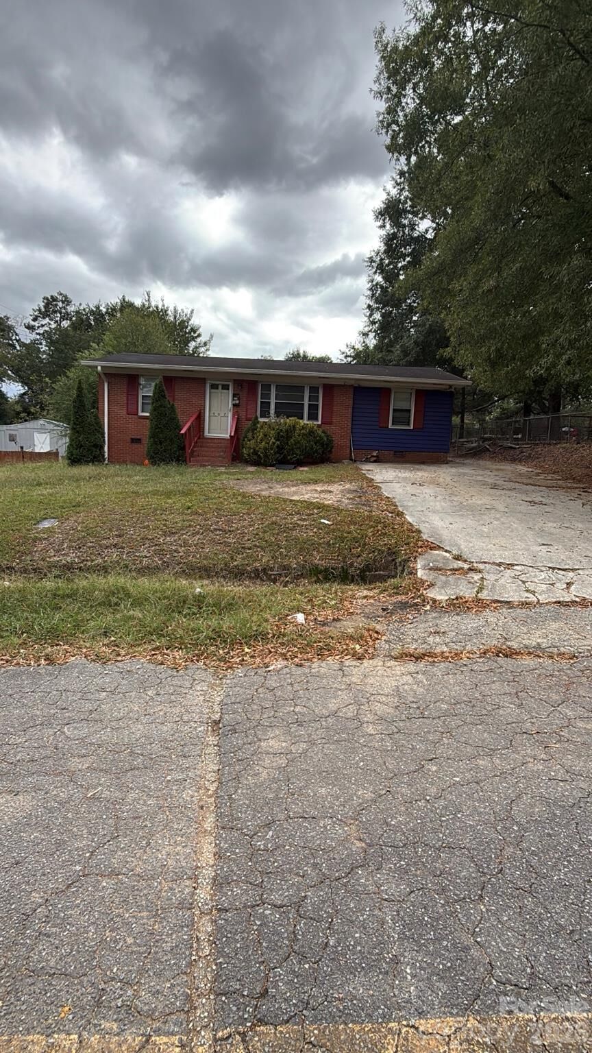 Property Photo: 907 Marion Street SC 29720