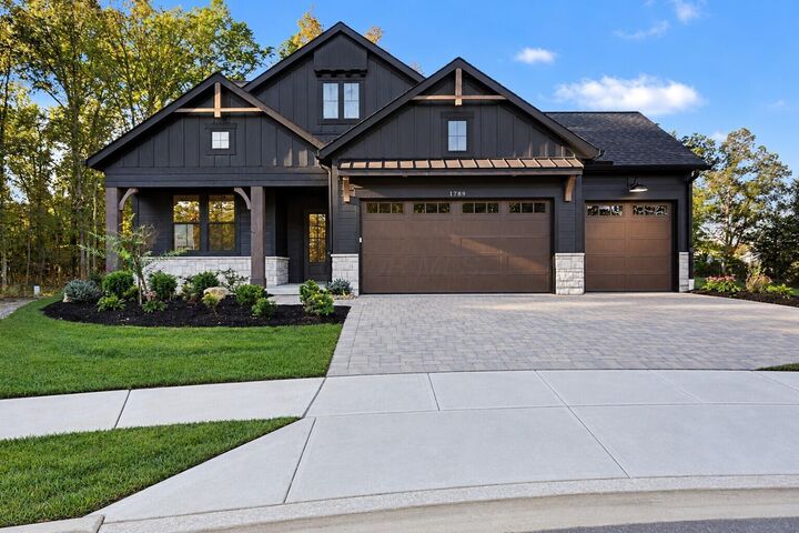 Property Photo:  1789 Woodland Court  OH 43054 