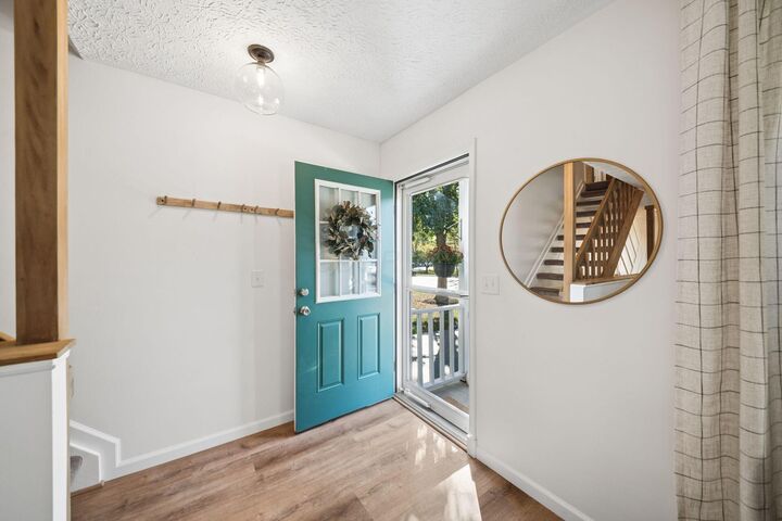 Property Photo: 8186 Rochester Way OH 43081