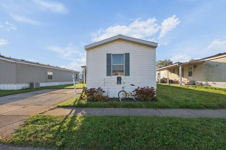 Property Photo:  265 Roundtop Road  OH 43207 
