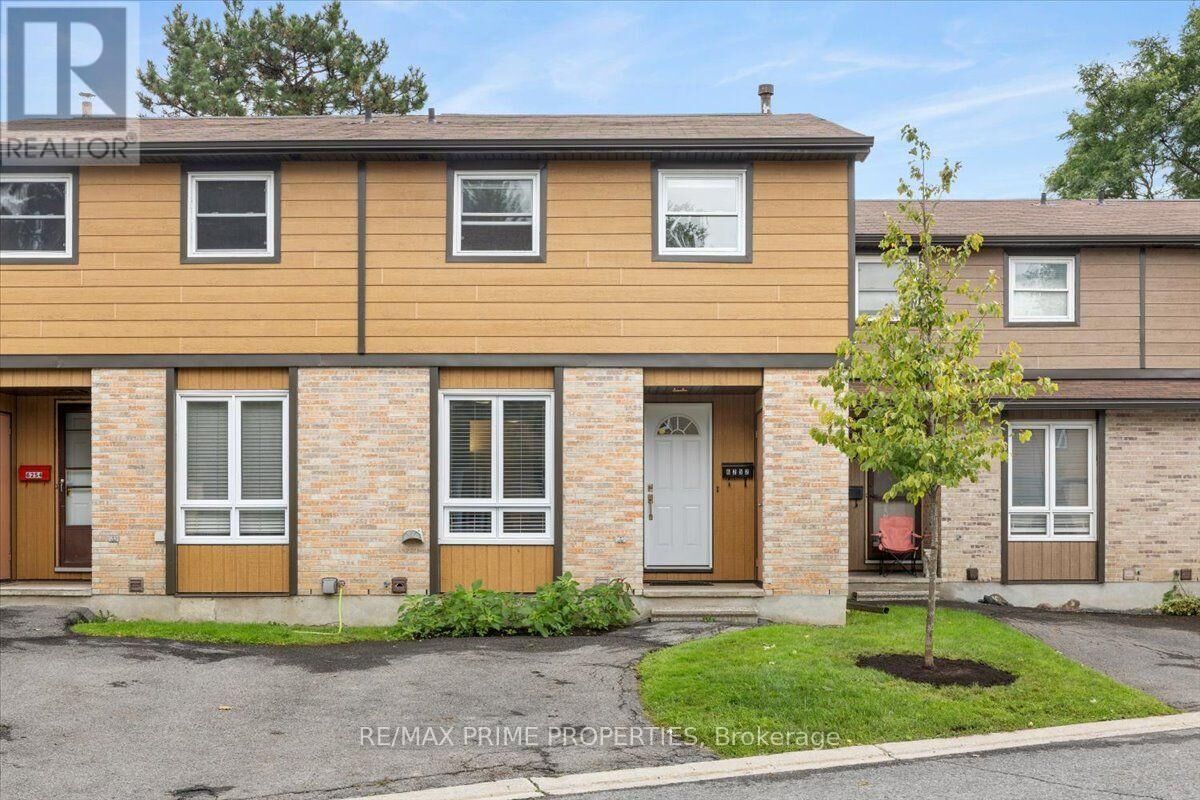 Property Photo:  6252 Castille Court 29  ON K1C 1X5 