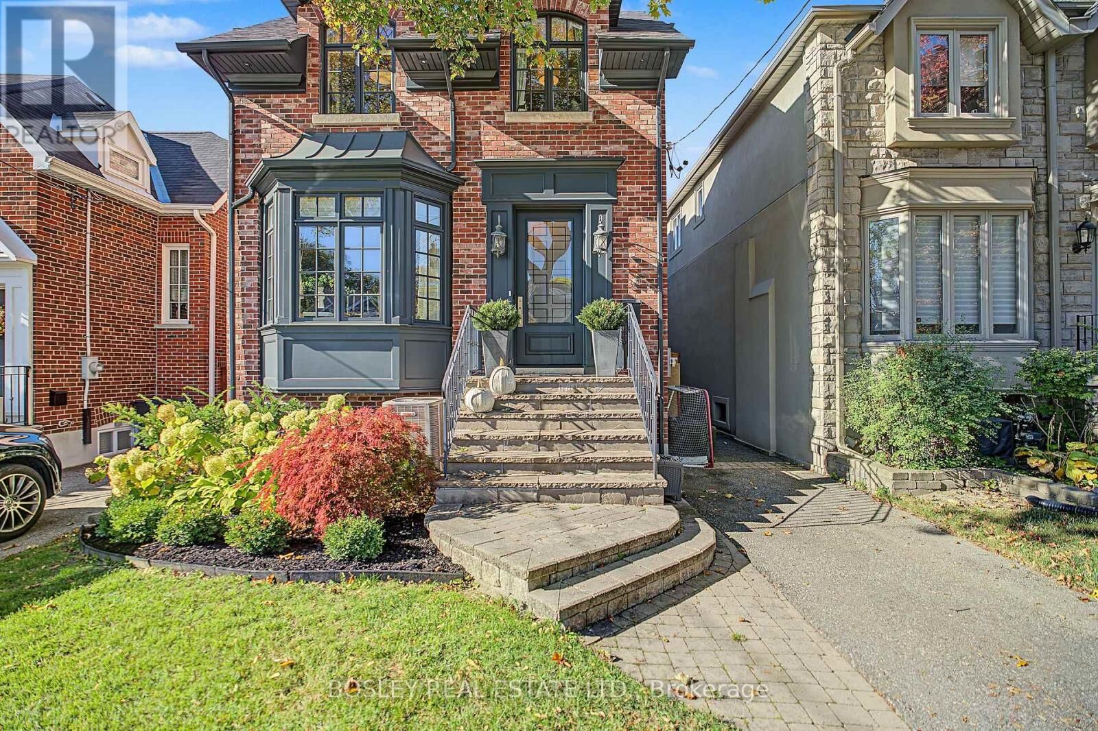 Property Photo:  34 Glenbrae Avenue  ON M4G 3R5 