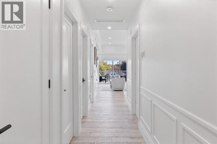 Property Photo:  1740 B Sprucewood Avenue Suite 1  ON N9J 0E6 