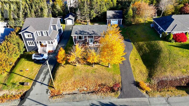 Property Photo: 33 Ursula Crescent NL A1M 1G5
