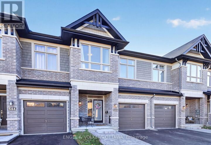 Property Photo: 546 Rowers Way ON K1X 0C6
