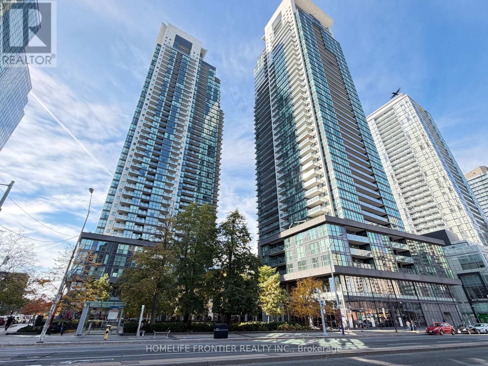 Property Photo: 5162 Yonge Street 1709 ON M2N 0E9