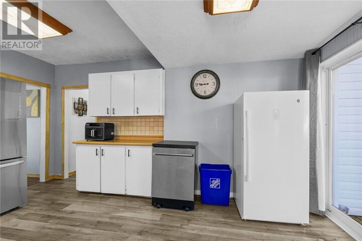 Property Photo: 341 Melvin ON P3C 4X2